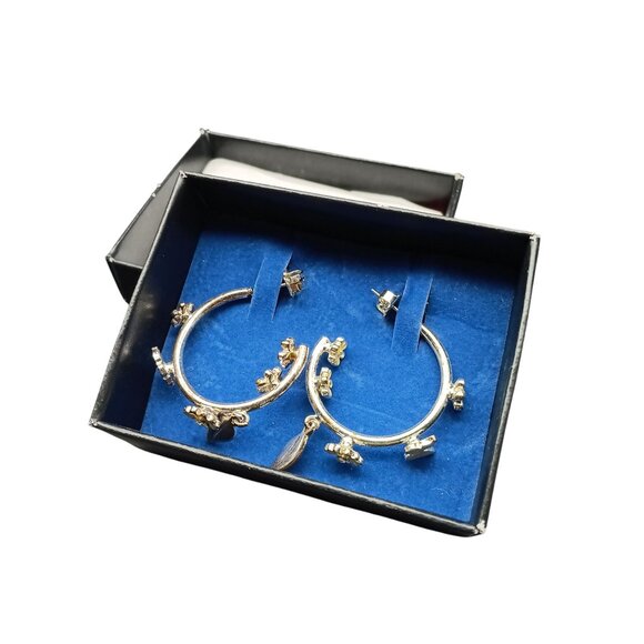 Vintage Avon Butterfly and Flowers Inside Out Hoop Earrings in Gift Box - Picture 2 of 5